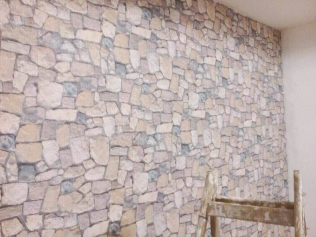 Dekorativne tapete i vrh merdevina